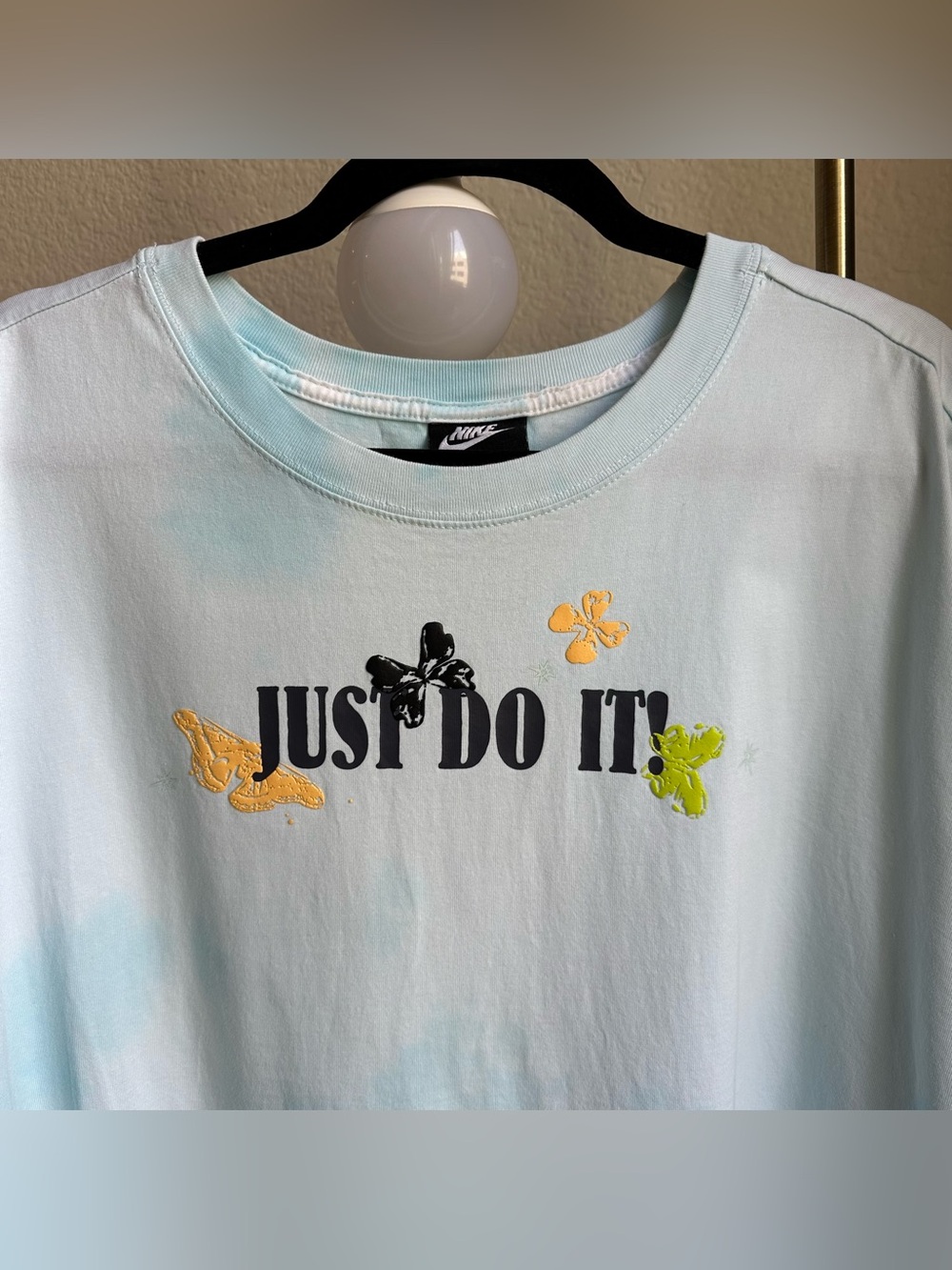Nike Women’s Recreation Club Limited Edition Boxy T-Shirt - Picture 2 of 7